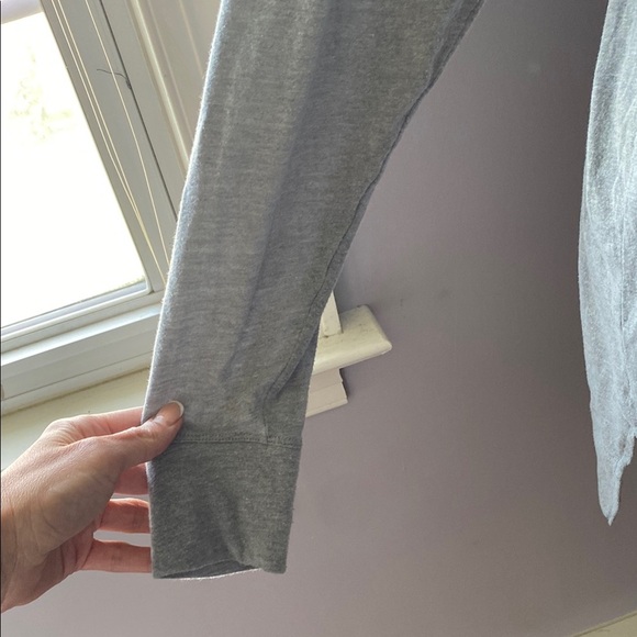 Victoria's Secret Heather Gray Love Script Pajama Top - Picture 3 of 10